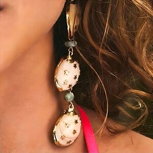 Shell earrings; nwot
